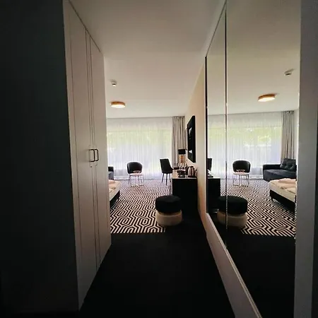 Apartament Solny Resort A032 Z Klimatyzacja I Ogrodem Kolberg Exterior foto